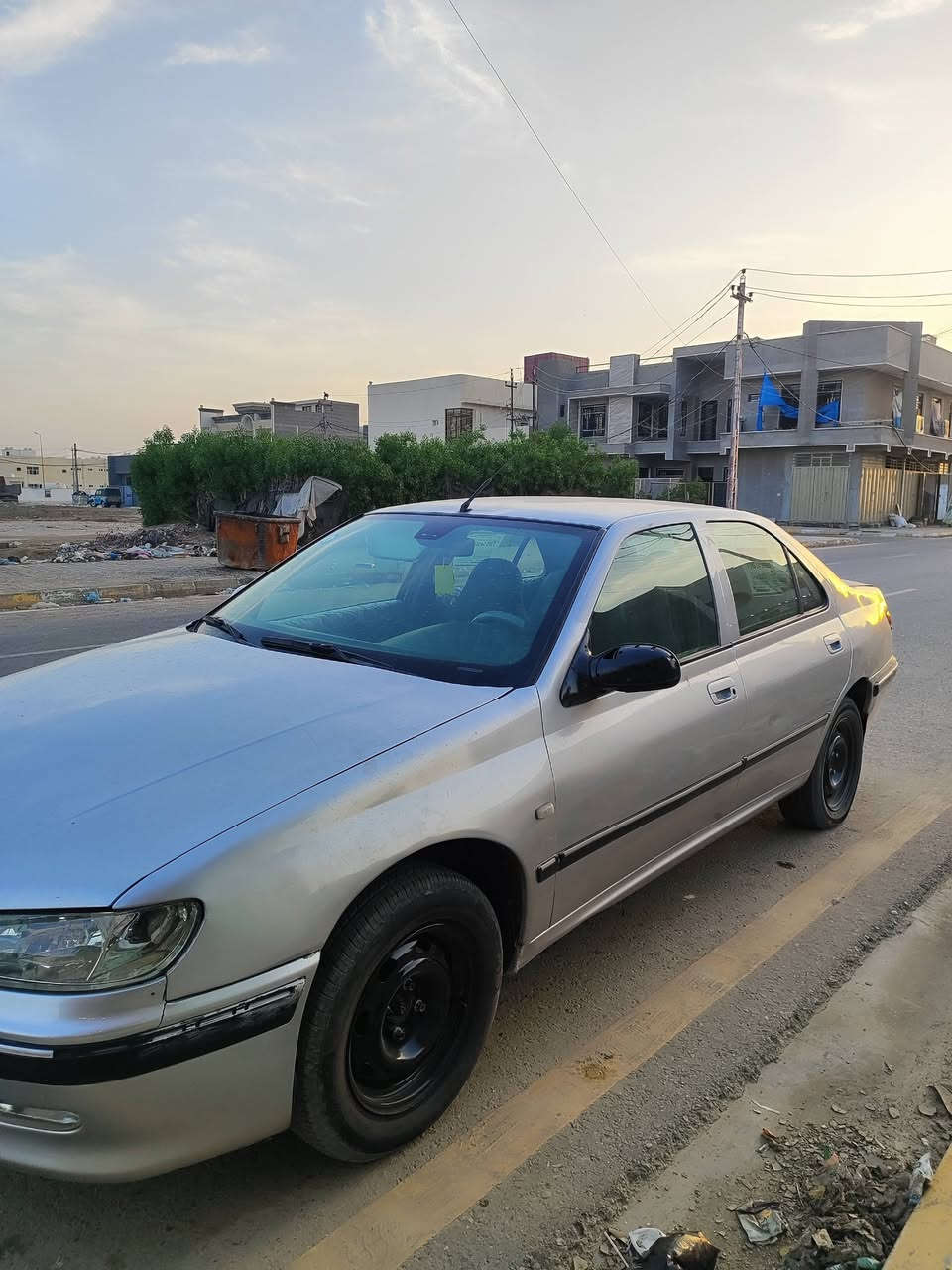 السلام عليكم بيجو فرنسي 406للبيع جهازه وخير من الله مكينه كير مكفول مصبوغ حزام بيه ضربه بالجاملغ الخلفي عكس السائق تبريد شغال الكهربيات الدشبول وكف عندي رقم بغداد تحويل ثاني يوم الاتصال 
***********

