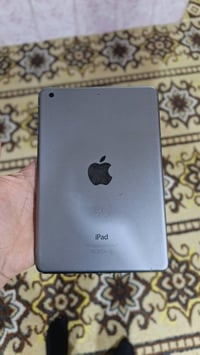 ايفون • رصاصي • شاشة معطلة