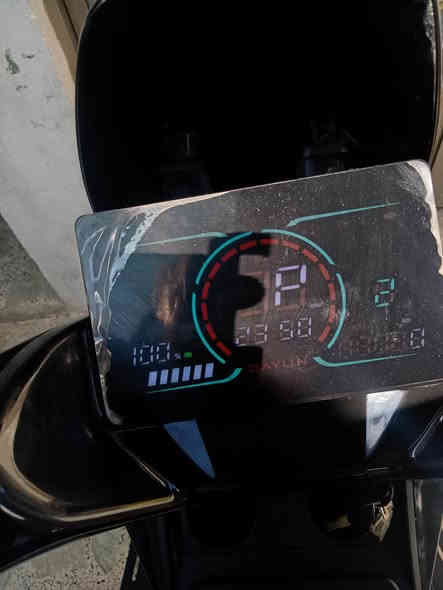 دراجه بطاريه ليثيوم ملف ٢٨٠٠ سرعه ٩٠ كيلو وتمشك ٩٠ كيلو متر مستعجل على بيعها دبل بصمه تحكم عن بعد سعر مليون ٣٠٠ رقم واتساب ***********
