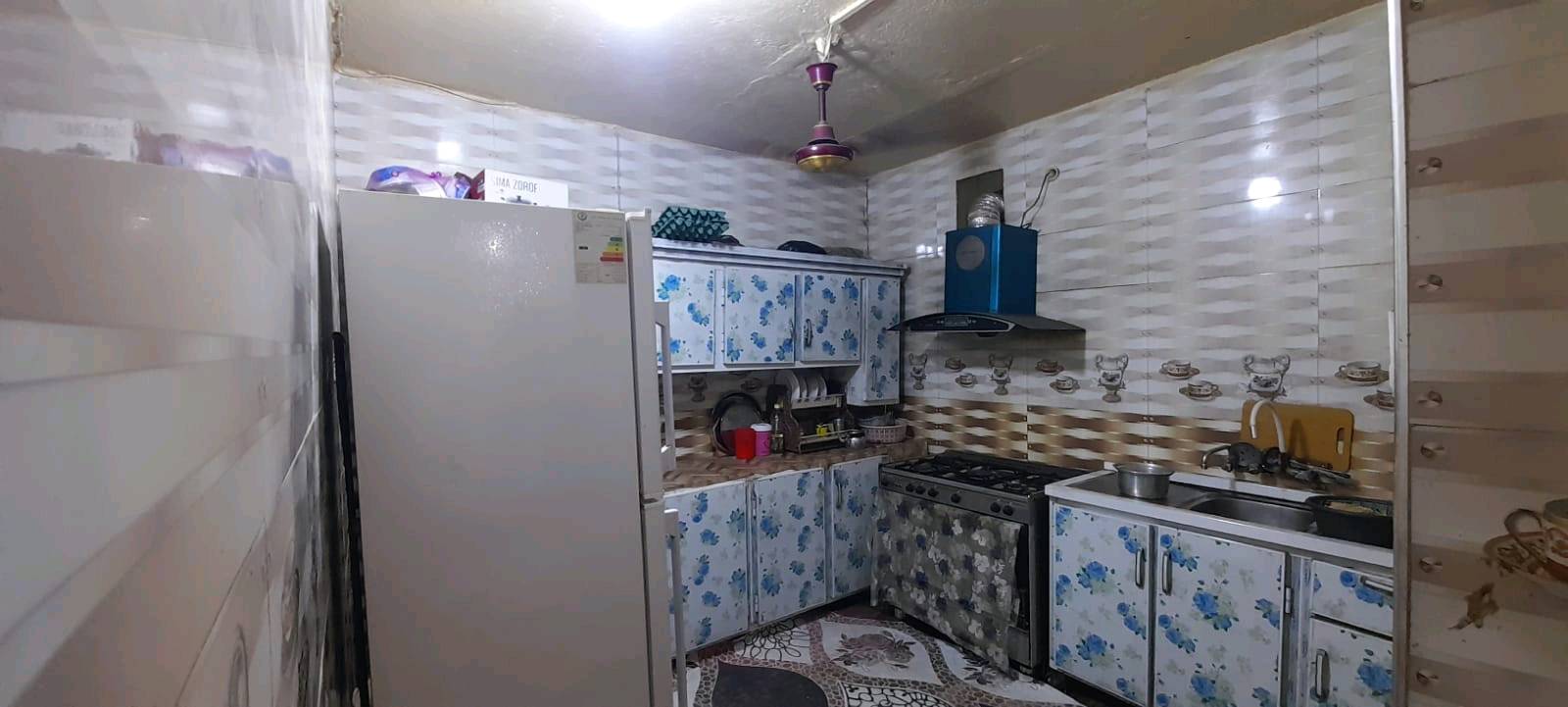 السلام عليكم
بيت للبيع  طابو صرف المساحه ٧٥ متر  يحتوي على غرف عدد ٢  وبراني وصاله ومطبخ وصحيات  وسطح  العنوان 
الديوانية الجلبية خلف عمارات الهياكل مباشرة للاستفسار او السعر  الاتصال على الرقم

***********