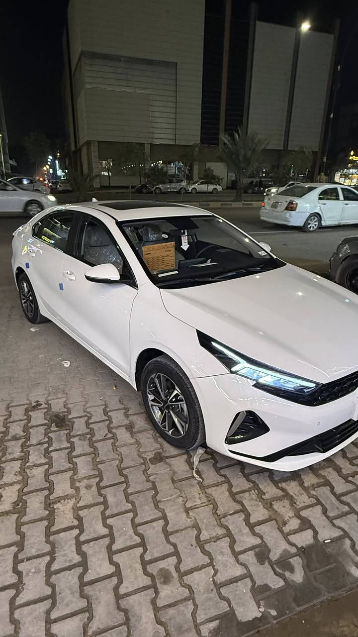 سلام عليكم
كي ثري مديل ٢٠٢٤ ماشيه ٢٦ الف داخل بيجي فول مواصفات سياره جديده جدآ مكفوله كفاله عامه من صبغ وتبديل وبارد بيها طبره زغيره بل دور الخلفي فقط.رقم اربيل  بسم شركه تحويل او وكاله 
                         مكاني النجف السعر ١٤٣ معه المجال 
 ***********
