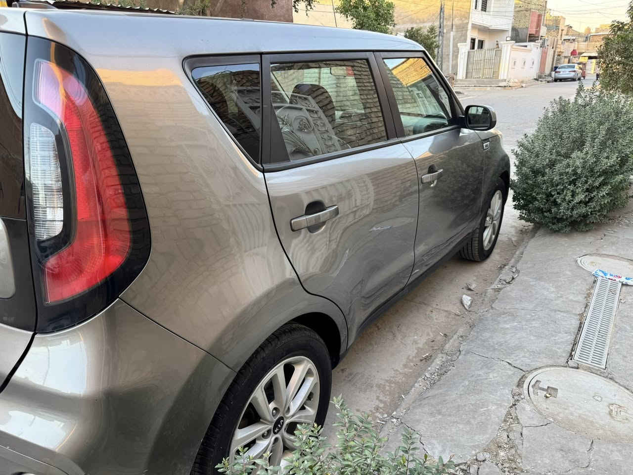 للبيع 2017 GDI محرك2000    رقم السليمانية بأسمي شرط التحويل بدون وكاله حادث جانبي مثل ما موضح ***********
