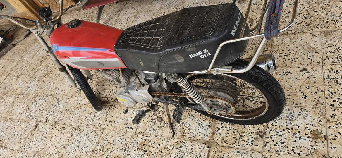 نامه للبيع بدون مكينه ناعمه نكره هندرسعر ٣٠٠وبيه مجال العنوان عمارات حي جامعي ***********
