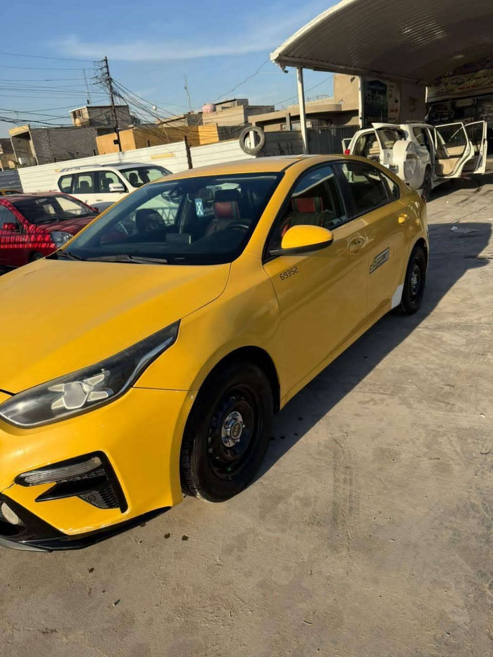 سلام عليكم
فورتي موديل ٢٠
للبيع عنوان بغداد  محموديه ناحيت الرشيد
سعر ١٣٠$ 
بيه مجال 
***********
