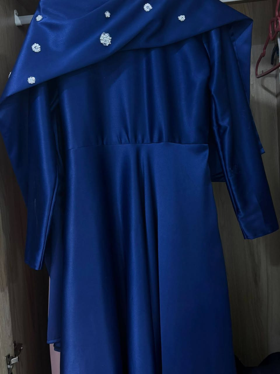 فستان محجبات الستن الثقيل كلش حلو باللبس وهاي صورته ع البنيه فصال وتصميم حسب الطلب  ملبوس مره وحده ع كد حفله قياس ٣٨


**إذا كنت صاحب هذا الإعلان وتريد حذفه لأي سبب، رجاءا أرسل رسالة إلى الدعم الفني**