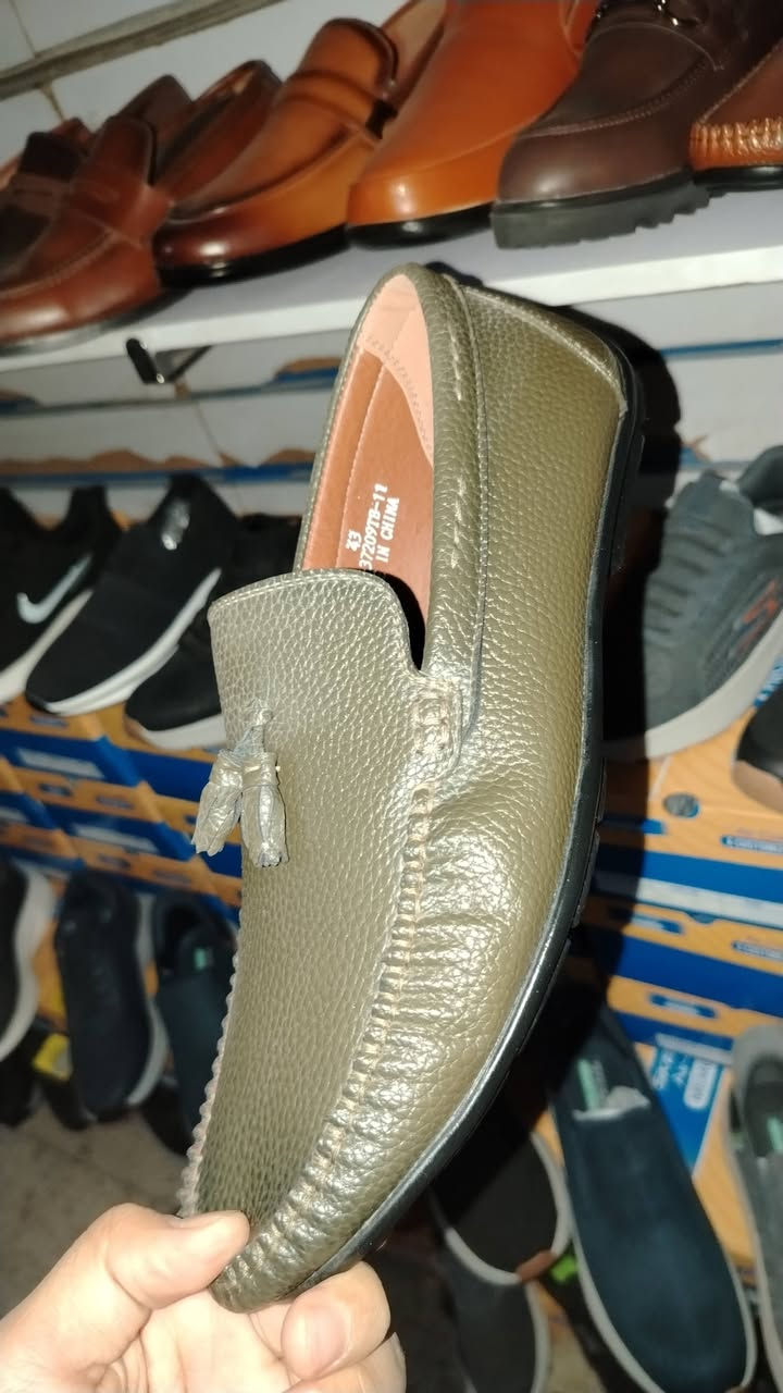 أحذية تركي تصفية مخزن درجة أولى قطعة ب 5 الف تصفية للتواصل واتساب محمد السيد *********** يوجد توصيل جميع محافظات العراق
