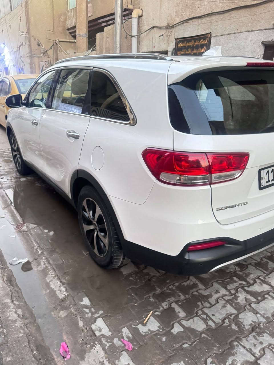 سورنتو 17 امريكي
فول موصفات EX 

محرك v 6

ماشيه 100الف ميل 

سايد بريك بصمه 

بصمه تشغيل وابواب 

كشنات امامي تدفئه 

التحكمات فول شغالات 

مانع تصادم توقف ذاتي 

ثتبيت مسار

حادث جاملغ وباب 

موصفات السورنتو معروفه 

رقم بغداد الدولي 

سنويه جديده 

السياره ب اسمي 

السعر185$ وبيها مجال 

***********

مكان السياره بغداد الشعله
