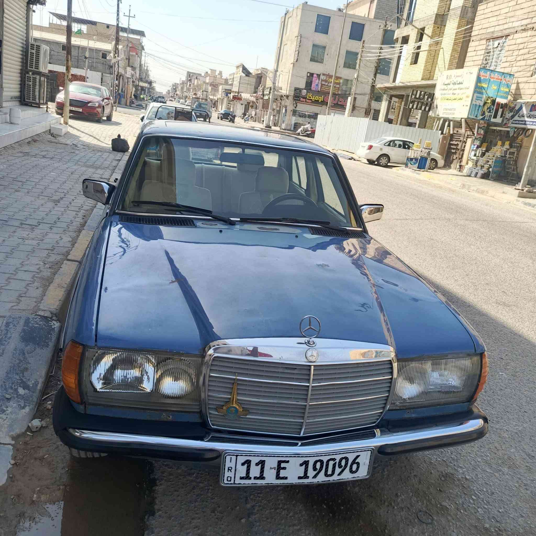 سلام عليكم مارسدس ابو جحيل لبيع موديل 1984 مكينه وكير 2500 مفكولات تبريد ثلج كله كامله  تخم تاير فتحه سقف كهرباء شغاله سياره كله كامله فقط جعمقه مال لباور بيه نضح بسمي رقم دولي بغداد سعر 46 وبيه مجال مكاني كربلاء سيف سعد *********** سياره بيه بيه مكانات صبغ مو كله
