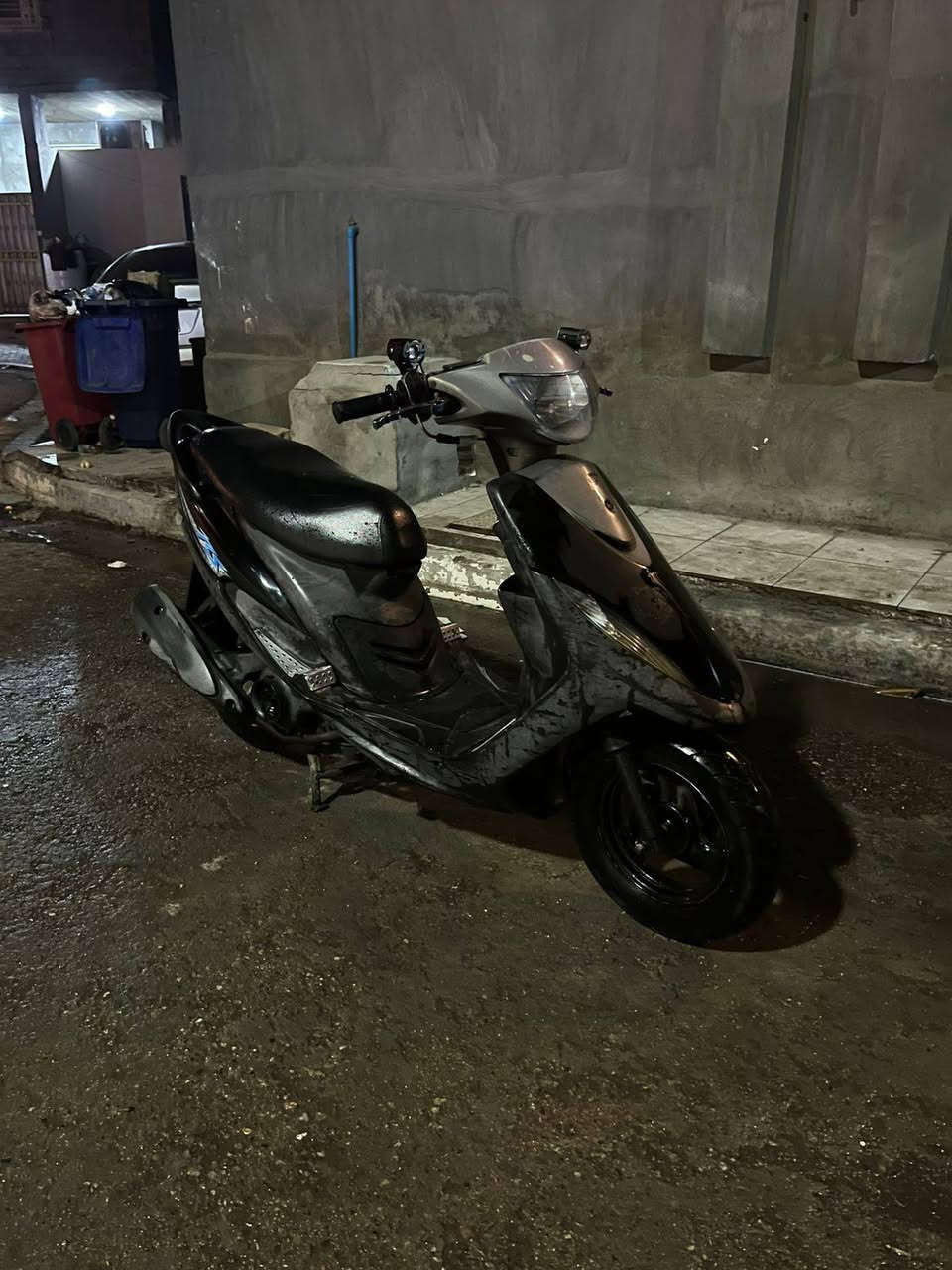 ماكس عدله 49 ما مفتوحه بلاديه للطول شرط.كهربائيات شغاله كلها.شلععه معدل..كامله مكمله ..على وضع البلاد للأخير ..شرط عل فحص دهن ((موتل الوكاله الأمانيه))
دراجه لف راسك ونام .. سعر 850 بيها مجال مكاني البصرة كرمه علي رقمي *********** ((كابريته بلاديه مالتها ))🖤
