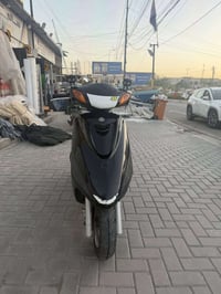 اكزز ياباني للبيع كفاله  مكانها بغداد البياع  سعرها 700  07825032281