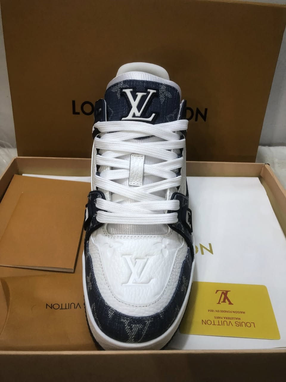 ماركات لويس فيتون وبرادا كل قطعه وسعرها


**إذا كنت صاحب هذا الإعلان وتريد حذفه لأي سبب، رجاءا أرسل رسالة إلى الدعم الفني**