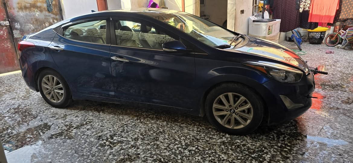 النترا موديل 2016
فول مواصفات 
رقم بغداد مميز بسمي حرة
بصمة 
شاشة كامرة
جلد 
كشن كهربائي
مكينة GDi 2000
حادث بدون دواخل 
***********
سعر 118 ورقة
