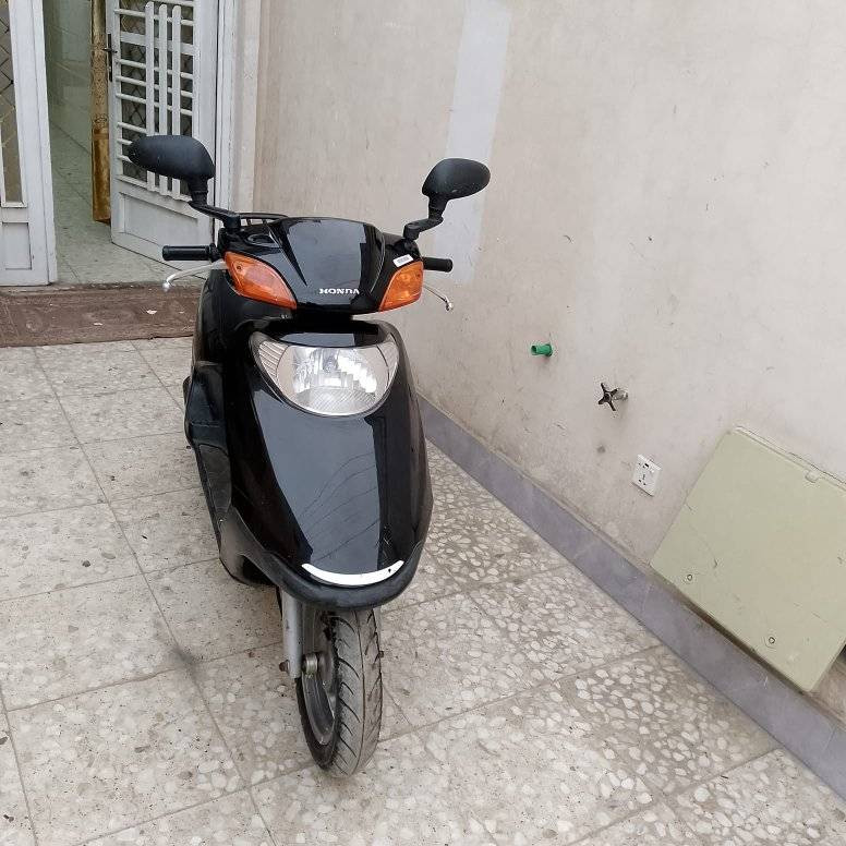 دراجة اسبيسي ياباني سرعة 100 مكينه بلاديه ما مفتوحة ابد ناعمه شلعه قويه كهرباء كوله شغال نكره سلف هندر اوراق بسمي الدراجة صار 4 اشهر من نازله رنبه على ايدي مكفوله السعر 500 بغداد الشعب رقمي ***********
