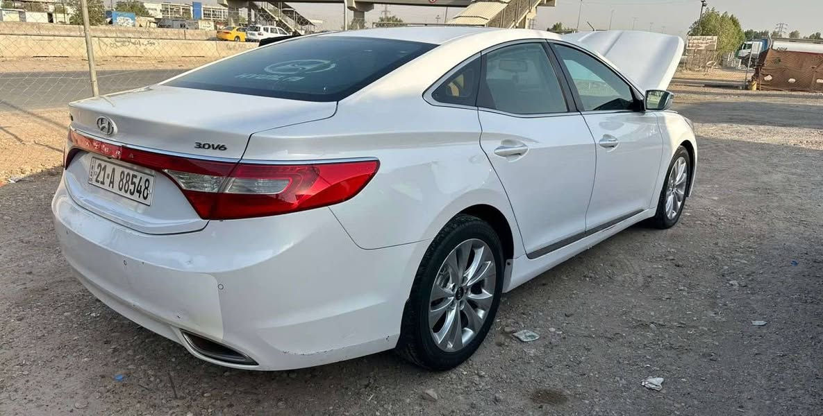 #سياره_حلوه_وجديده_ومناسبه
السلام عليكم 
ازيرا  خليجي 2011
 السياره بأسمي سنويه  
السياره  مكفوله وجاهزه من كلشي
مواصفات السياره نص فول 
كيرومحرك حداديه وكهربائيات كله فووول

سياره نظيفه وبسعر معقول بالعافيه ع الياخذها 🤩🔔
(للبيع او مراوس) ✅

المكان بغداد 
الراشديه
السعر :: اطلبه بالتعليقات يصلك خاص 📩🟩✅

رقم صاحب السياره 
***********
