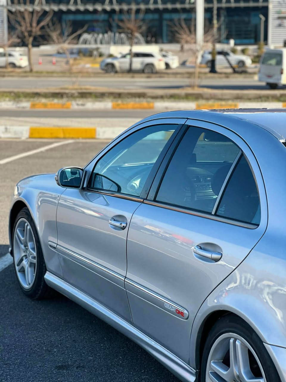 مارسیدس بێنز  E Clas 240   ٦ بستۆن ساغ مەنەفێست ئەسڵی لەگەڵە ٢٠٠٣  سەیارەكە ماڵی دۆستە زۆر خاوێنە و بێ مەسروفە سڵاید و گێڕ و مەكینە و   سەقف و عیزام  دەعم و تەقە و ڕەقە بەشەرت Singapore


**إذا كنت صاحب هذا الإعلان وتريد حذفه لأي سبب، رجاءا أرسل رسالة إلى الدعم الفني**