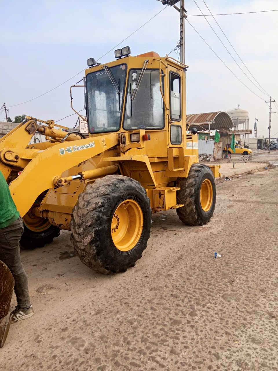 سلام عليكم.   شفل كاوسكي حجم ٥٠ سته ستندر دخول جديد مكينه مكفوله كفاله عامه حالين تشتغل بل ديوانيه بشركه شهريته اربع ملاين او نص ***********
