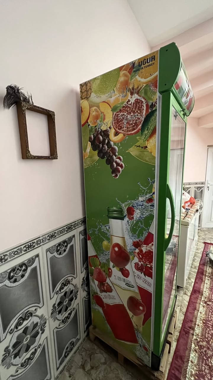 السلام عليكم 
عارضة للبيع كما مبين في الصوره جديد نضافة فول مستخدم اشهر قليله معروض للبيع بسب الحاجه الماديه التواصل ع الارقام التاليه

‭0781 615 8427‬
***********
