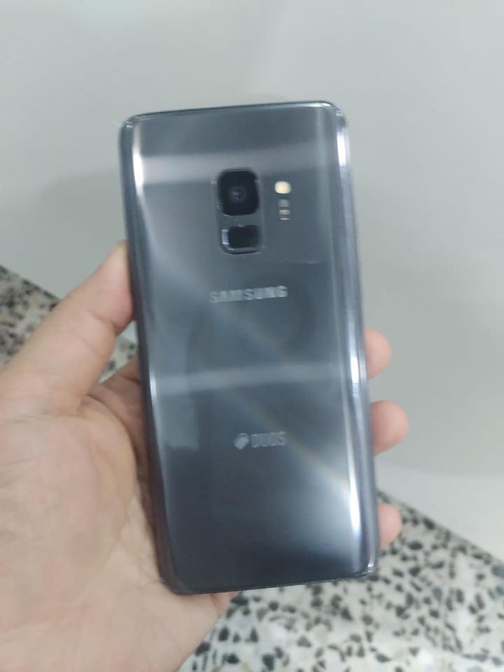 جهاز كالكسي نظيف جدا ومامفتوح السعر 130 الف قفل : الهاتف *********** السكن مدينة الصدر گياره
