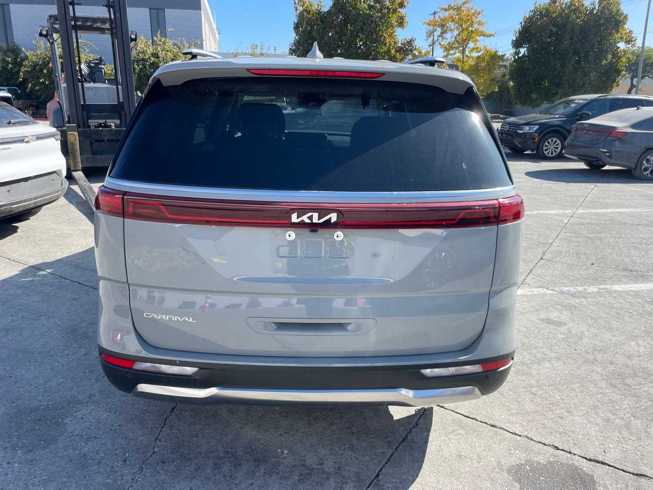 السلام عليكم
كياء كرنفال برسيج  فول ً
موديل 2024 
السعر 245 
واقع حال في عمان الحره 
مدت الوصول 25/1
منا عنده كتاب شهداء تدخل بدون كمرك رقم مجاني   
اتصل عل الرقم ***********
