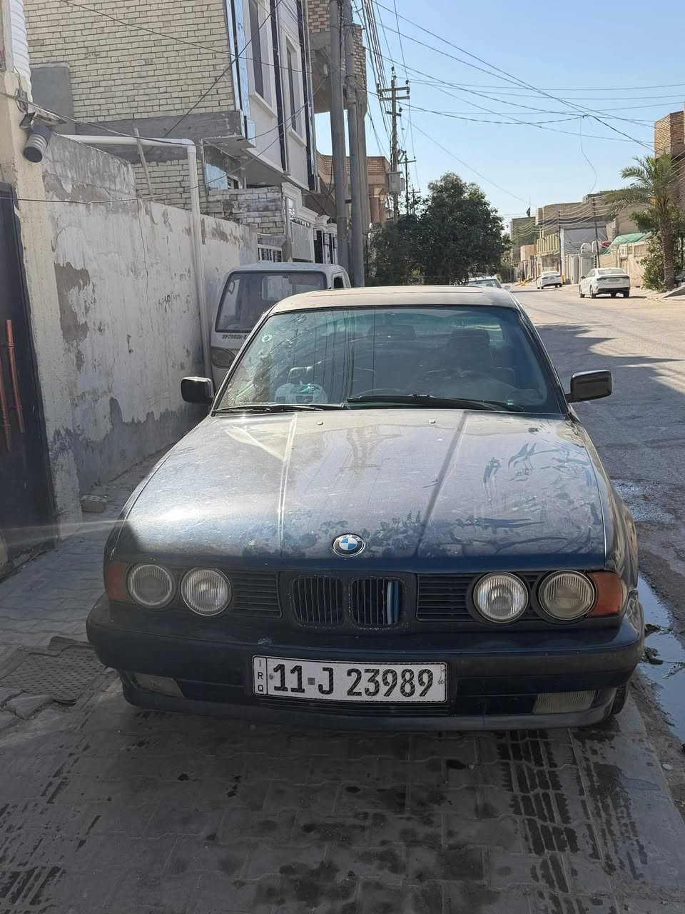 السلام عليكم
BMW 525
موديل 90 
مسكر عدل كير اوتو
حداديه كير مكينه كفاله 
تخم تاير جديد 
مصبوغه عام للجماليه مكفوله من الضربه 
تبريد ثلج كهربائيات كلها شغاله 
رقم بغداد بسمي 
السعر 58 وبيها مجال قليل 
***********
مكاني نجف
