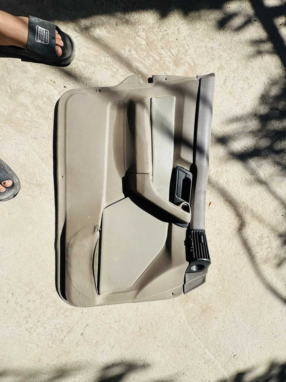 تخم بطاين مال ٥٠٠ للبيع 
نضاف حلوات عوزهن شويه ترتيب 
سعرهن ٢٥٠ الف 
مكاني نجف 
***********
