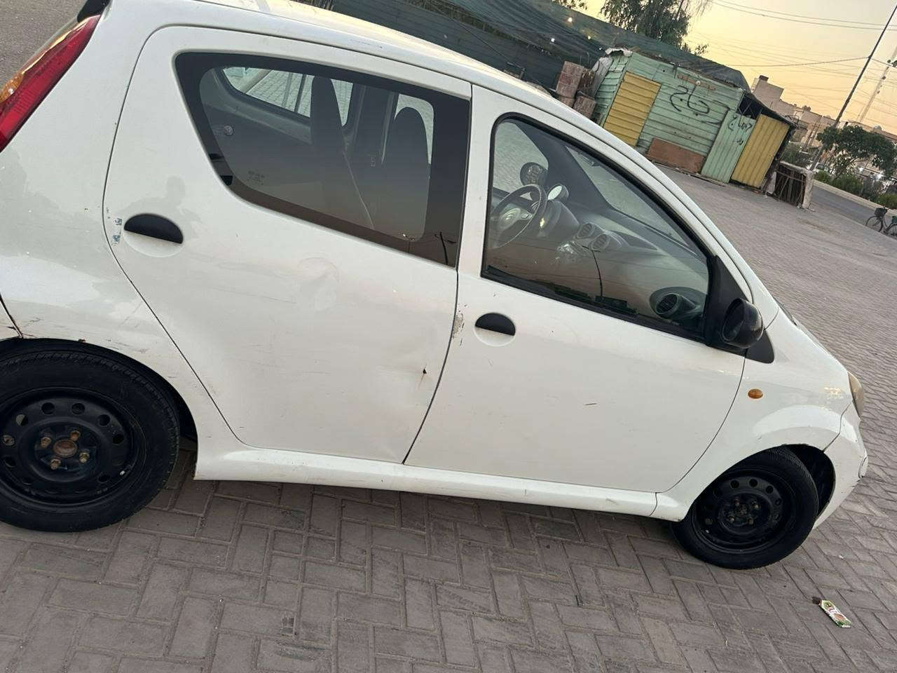 سلام عليكم
BYD F0 2013
سياره كامله مناقصها اي شي كير مكينه تبريد وبدون صبغ بيها ملاحضات بسيطه
سعرها 30 ورقه  
عنواني حي الجهاد
***********
