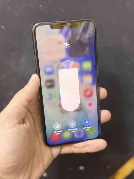 السلام عليكم 

ايفون 11 برو ماكس 

لون اسود 

ذاكره 256 

مستبدل شاشه و بطاريه نوعيات اصليه وزينه 

نظيف الجهاز 

مابي اي مشكله 

فيس ايدي شغال 

سعره 285 الف وبي مجال 

مكاني بغداد 

***********
