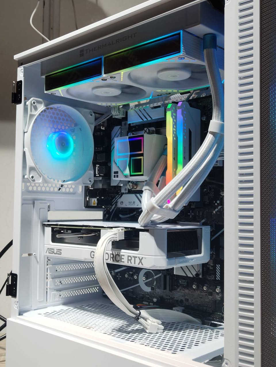 R5 5600X
GIGABYTE B550M-DS3H
CORSAIR VENGANCE 2X8GB 3600 RGB WH
LEXAR M.2 NVME 1TB NM610
THERMALRIGHT FROZEN INFINITY 240MM ARGB
SAPPHIRE RX6700XT 12GB PULSE
THERMALRIGHT TB650W BRONZE
CASE ANTEC NX410 WHITE

Monitor msi 27 2K 180hz

المكان اربيل السعر 1350 دينار مستعجل عل بيع ماكو هيج سعر بالسوگ كله وياه ملحقات سماعات لوجتك ماوس اسوس و غير سوالف

*********** أربيل, العراق
