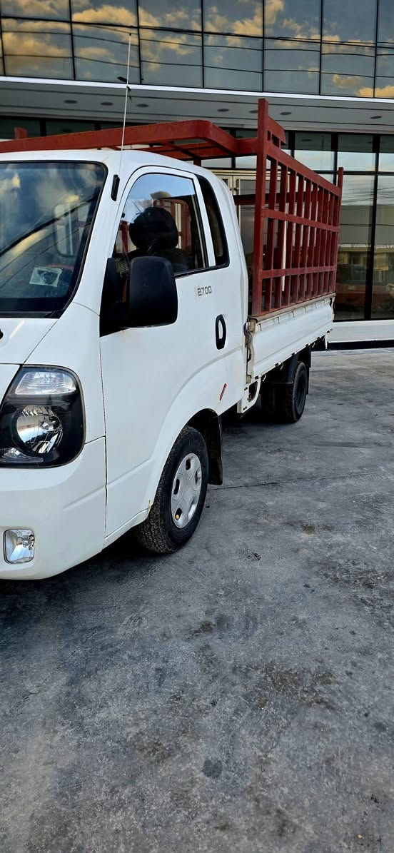 كيه بنكو 14 جديده بمعنه الكلمه بيه باب الصدر صبغ وجاملغ الصغير فقط رقم بابل سياره محرك وكير وصدر كله جديد ماناقصه برغي جاهزه للشغل مكان بابل السكندريه مجمع الشراي يتصل ويدلل برسم الخدمه  علمن التواصل معه خط الاسيا فقط وليسه بصفحه مكلف بنشر ***********
