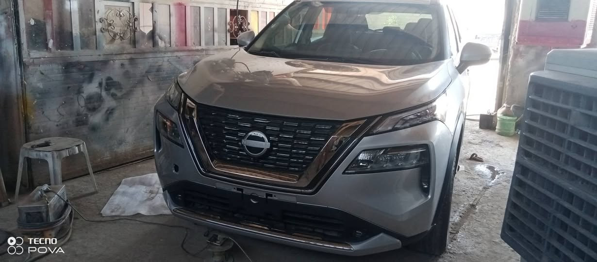 نيسان روج موديل 23 جاهزه من كولشي من دعاميه لدعاميه نقص بيه بس كير ابيع على وضعه سعر 130ورقه وبيه مجال ***********
