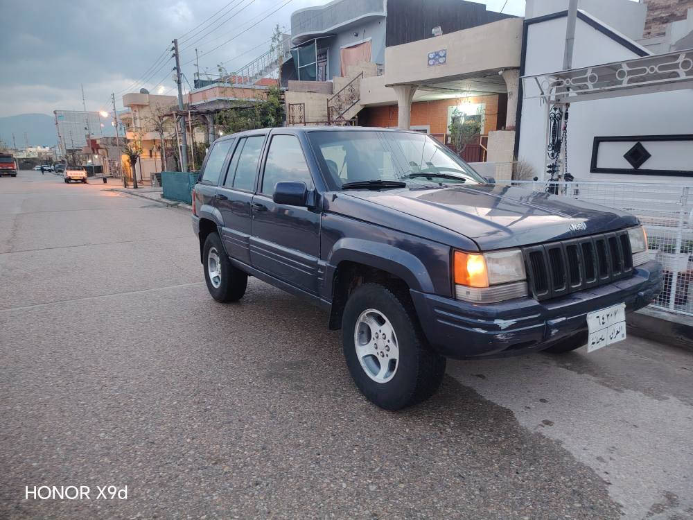 41گلاو مجال شوین عەربەت، 👇
 ***********ڤایبر واتساپ ***********واتساب
جیب مۆدیل93 مەکینە شەش بستن بیلاد گێڕ ئۆتۆماتیک دەبڵ عەکسل تەبرید ساردو گەرم کوشن کارەبا، ڕەقەم سلێمانی سەنەوی بەسەر نەچوە مەکینەو  گێڕ بەشەرتی فیتەر هیچ دەعموو لێ دراوی نیە  هەموو کارەبای ێیش دەکات، تەحویل غرامە بڕاوە وەکالەت بەشەرتە دەبڵ عەکس   مەزبوت ێیش دەکات،، تەنها فرۆشتنە ، سەیارەکە حیزام  بۆیاخە بۆ جوانی، السليمانية, العراق
