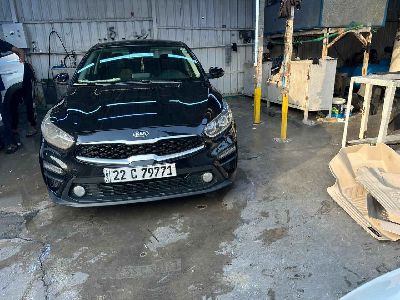 السلام عليكم
فورتي مديل ٢٠٢٠  الحادث موضح كدامك ماشية ١٠١
المحرك يقره بالسونار مفتوح 
السعر ١١٠ بيها مجال 
***********
