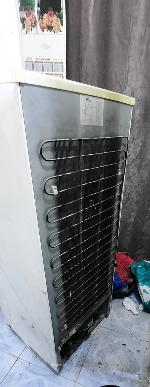 ثلاجه للبيع شغالة  اي عطل  مابيها السعر  100 مكاني بغداد  المنصور


**إذا كنت صاحب هذا الإعلان وتريد حذفه لأي سبب، رجاءا أرسل رسالة إلى الدعم الفني**