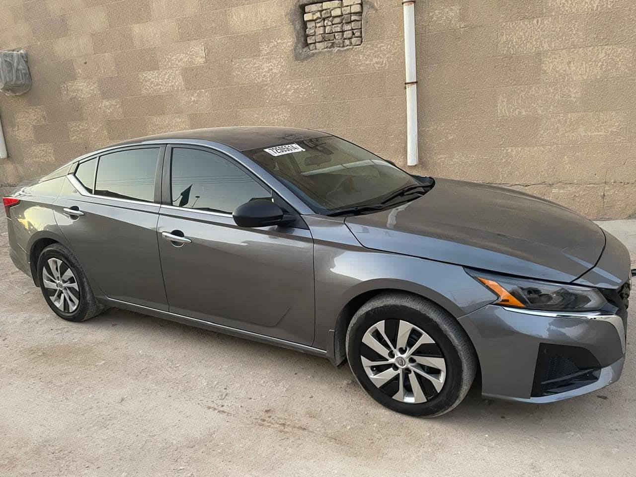 السلام عليكم من رخصة الادمن المحترم
للبيع و مراوس نيسان التيما ( 2023 )  S الشكل الجديد 
رقم نينوى ( معوقين ) الرقم الجديد الدولي 
وكالة عامة مطلقة بأسم المشتري 
ماشية ( 11 ) 
حادث بنيد وجاملغ خلفي و قبغ صندوك  بجم كبس بونيد معدل و مصبوغ 
( صبغ 3 قطع ) 
المواصفات:
رادار امامي
تحديد مسار وتوقف ذاتي 
بصمة وتشغيل على بعد
لايتات زينون  
حجر بيئة اصلي 
السيارة كلش جديدة 
السعر ( 140) ورقة و ترهم مراوس


**إذا كنت صاحب هذا الإعلان وتريد حذفه لأي سبب، رجاءا أرسل رسالة إلى الدعم الفني**