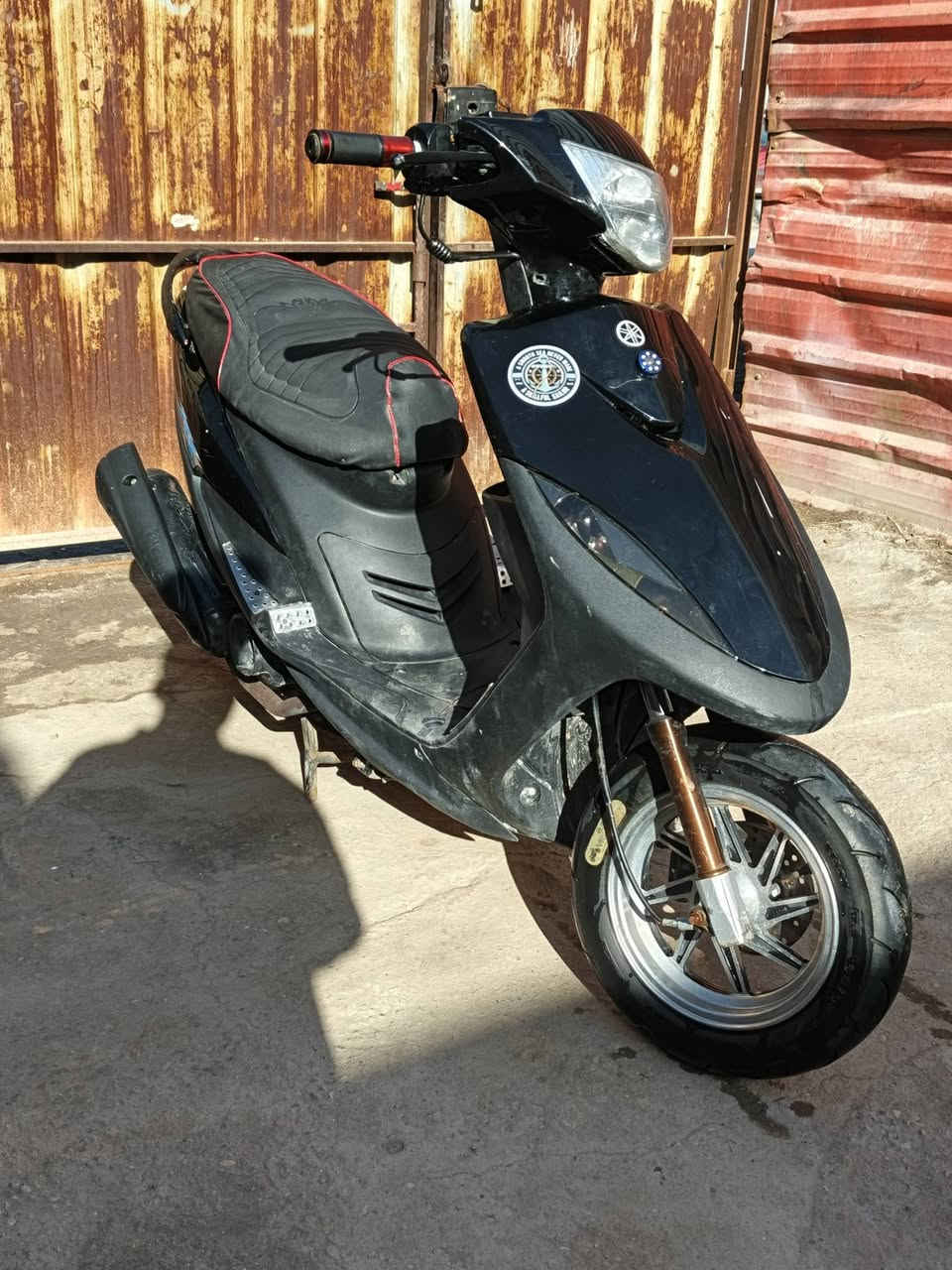 يالله سلام عليكم ماكس عدله مفتوحه 
كله شغاله سلف بكل وقت شلعه ومعدل دراجه نضيفه عنوان قضاء المدينه بشارع البطاقه الوطنيه هاتف ***********
