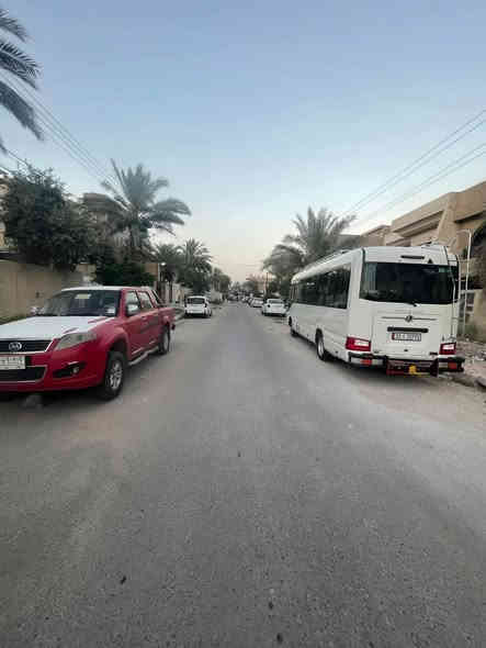 السلام عليكم 

دار للبيع اتون 100م الواحد للبيع في حي الجهاد منطقه الاساتذة خلف اربع شوارع

واجهه مرمر +الاراضيةمرمر 

بناء حديث 2025 /على شارع 20رصيف 4متر 

مساحه 100متر 
واجهه 5متر 
نزال 20 متر 

طابق الاول/ مداخل  +صاله +مطبخ + +غرفه نوم +صحيات +مناور 

طابق الثاني/ غرفه نوم +حولي +صحيات +غرف نوم تحتوي على بلكونه 

طابق الثالث بيتونه +سطح كبير 

السعر 255مليون الواحد قابل للتفاوض 

مراجعة و الاستفسار مكتب عمار العقار والمقاولات العامه حي الجهاد قرب جامع محمد رسول الله 

اتصال

***********
***********

https://www.facebook.com/%D9%85%D9%83%D8%AA%D8%A8-%D8%AA%D8%A8%D9%88%D9%83-%D9%84%D9%84%D8%B9%D9%82%D8%A7%D8%B1-%D9%88%D9%84%D9%84%D9%85%D9%82%D8%A7%D9%88%D9%84%D8%A7%D8%AA-%D8%A7%D9%84%D8%B9%D8%A7%D9%85%D8%A9-104938218151540/
