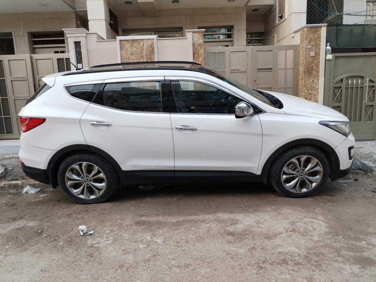 السلام عليكم
هونداي سنتافي
للبيع موديل 2014
خليجي فول مواصفات 1/1
رقم بغداد دولي وهزه وسنويه جديده تحويل مباشر
مكينه 6سلندر خير من الله لاتنقيص ولاتبخير 
كير خير من الله 
حداديه جديده
تخم تاير 
تبريد ثلاث قطع ثلج 
تدفئه شغاله
مواصفات السياره 
بصمة تشغيل وبصمة ابواب
بنوراما 
كشنات جلد 
كشنات كهرباء
كامره دواره
بك لايت لد
لد امامي نهاري
تحكم ستيرن جهتين
لايت زينون اصلي شرط نهار
مانع انزلاق
نظام ECo
فور ويل
حساسات امامي
حساسات خلفيه
مري شفط 
تثبيت سرعه
ترحيب عند الاقتراب
ماشيه 160
السياره بيها قطعتين فقط بدون حادث والسونار موجود بالصور 
السياره نظيفه واستخدام شخصي 
المكان النجف
السعر١٧٥ وبيها مجال 
للاتصال ***********
