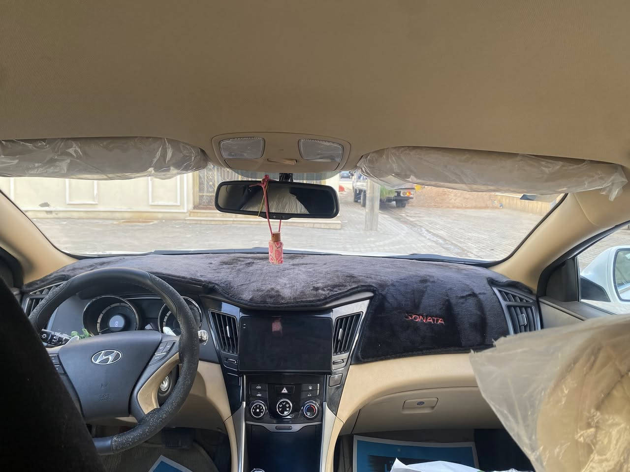 اليدور جديد بحاله الوكاله جديده بمعنه الكلمه مواصفات حسايات كامره شاشه شفتات تحكم ستيرن مكفوله من كلشي وشرط كلوب نقص مابيه موديل 2015 رقم جديد قطعت مسافه فقط 26،000 حقيقي وين متريد تفحص وترايه التركيا بشرط السعر 170 ورقه قفل قفل ***********
