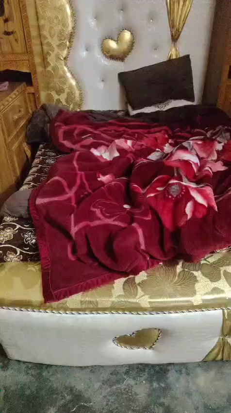 السلام عليكم يوجد غرفة النوم للبيع مستخدمه نضيف حيل للاستفسار اتصل على الرقم ***********
