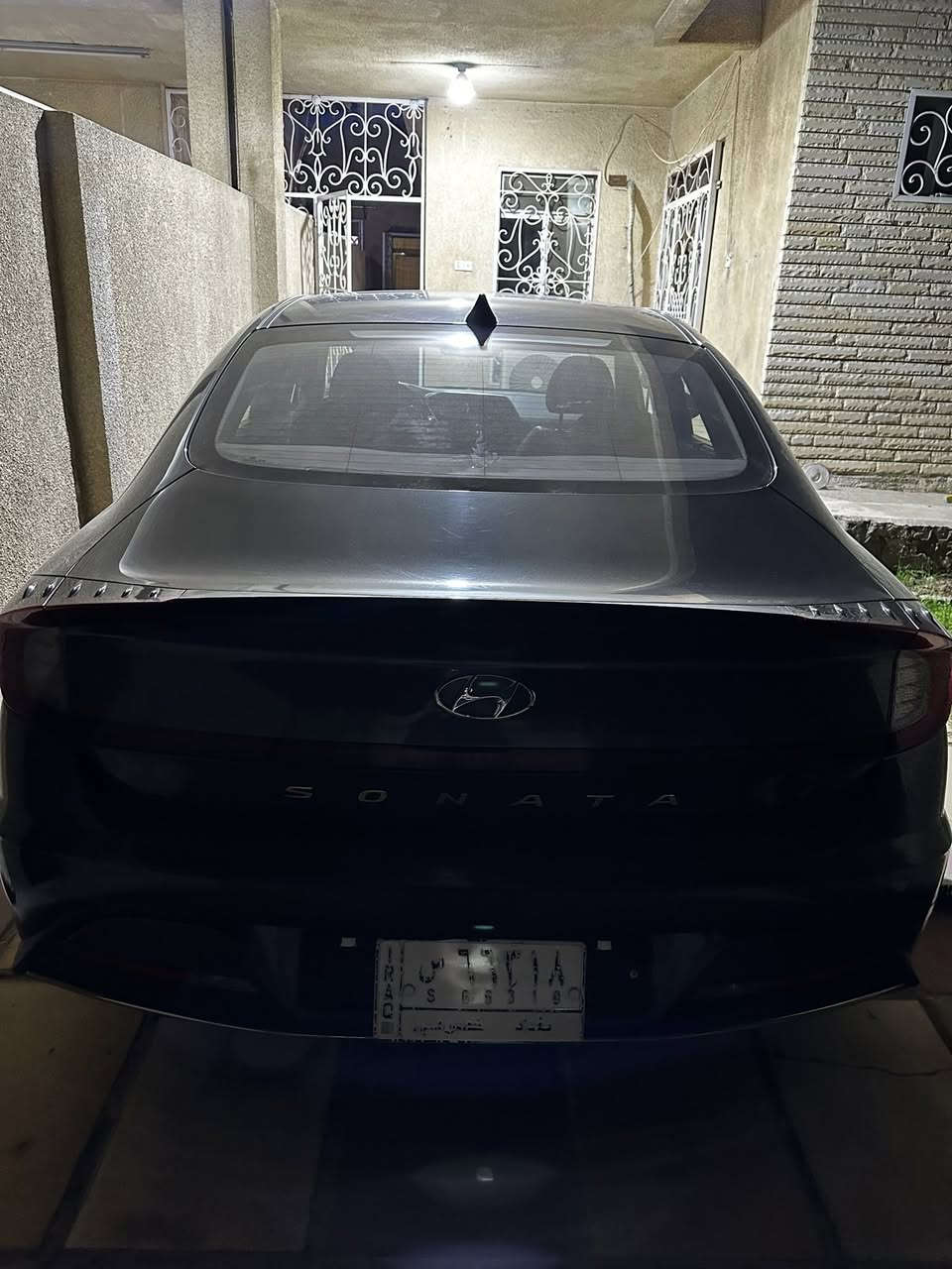 � للبيع – سوناتا هايبرد 2022 وارد كوري 🇰🇷
📍 بغداد

🔥 فل كامل ما عدا بانوراما
✔️ محرك هايبرد اقتصادي جداً
✔️ صرفية ممتازة
✔️ شاشة كبيرة + تشغيل بصمة + CarPlay

🛡️ أنظمة أمان ومواصفات متقدمة:

 • رادار مانع تصادم
 • نظام الحفاظ على المسار
 • كاميرات 360 درجة
 • حساسات أمامي وخلفي

💺 راحة وفخامة:

 • كشنات تدفئة
 • كشنات تبريد

📊 تفاصيل السيارة:

 • الموديل: 2022
 • النوع: هايبرد
 • الوارد: كوري
 • 🔁 الممشى: 40,400 ميل
 • 📄 كلين تايتل
 • الحالة: نظيفة جداً / جاهزة للفحص

💰 السعر: 16,400 دولار

📞 للتواصل (بغداد):
+964 787 372 8421


**إذا كنت صاحب هذا الإعلان وتريد حذفه لأي سبب، رجاءا أرسل رسالة إلى الدعم الفني**