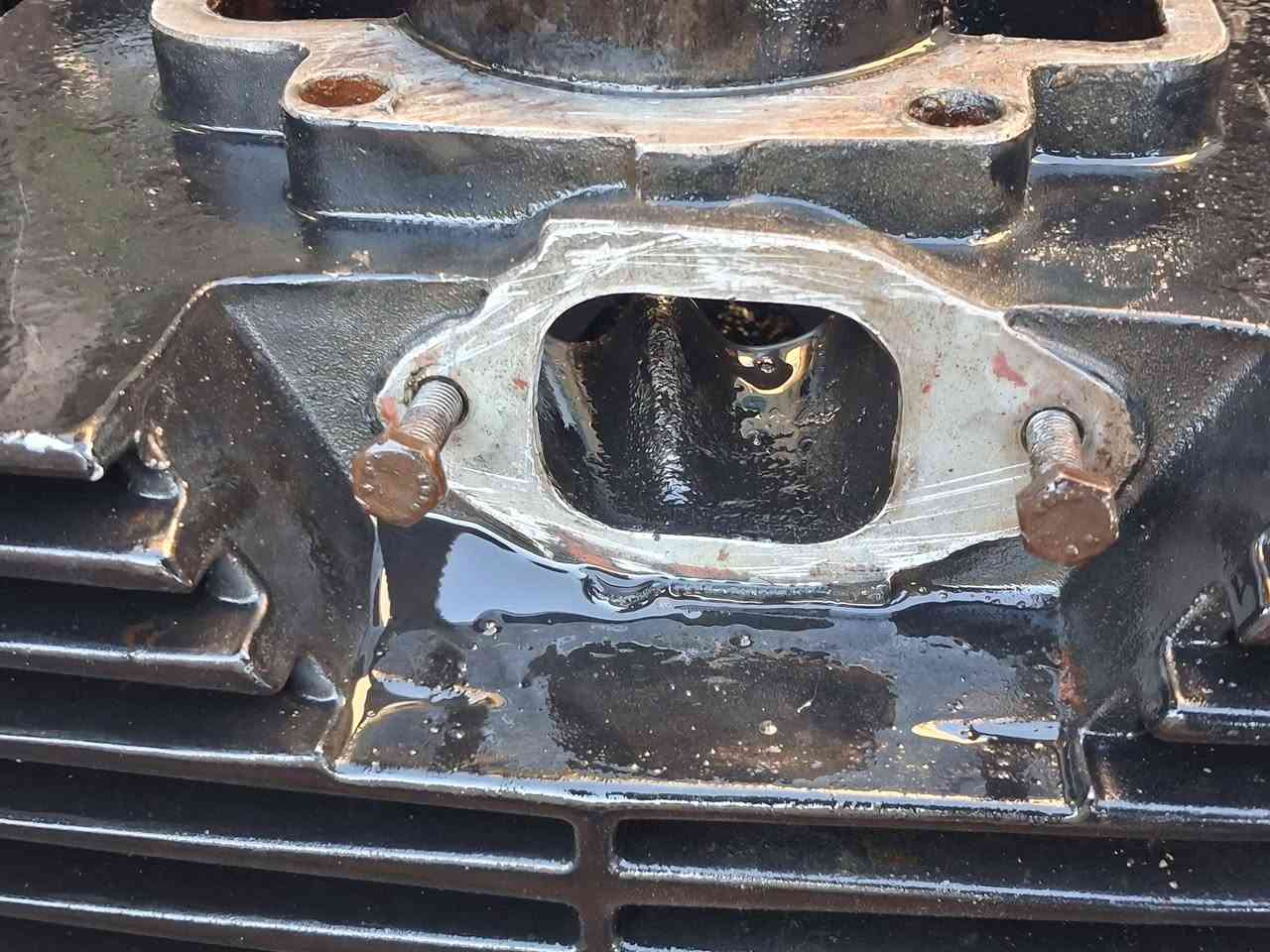 سلام عليكم للبيع سلندر قنبورة كصه ٤ كامل كبل شد  السعر ٦٠ مكاني فلوجة هاتف ***********يوجد توصيل جميع محافظات من رخصت مدير الكروب المحترم
