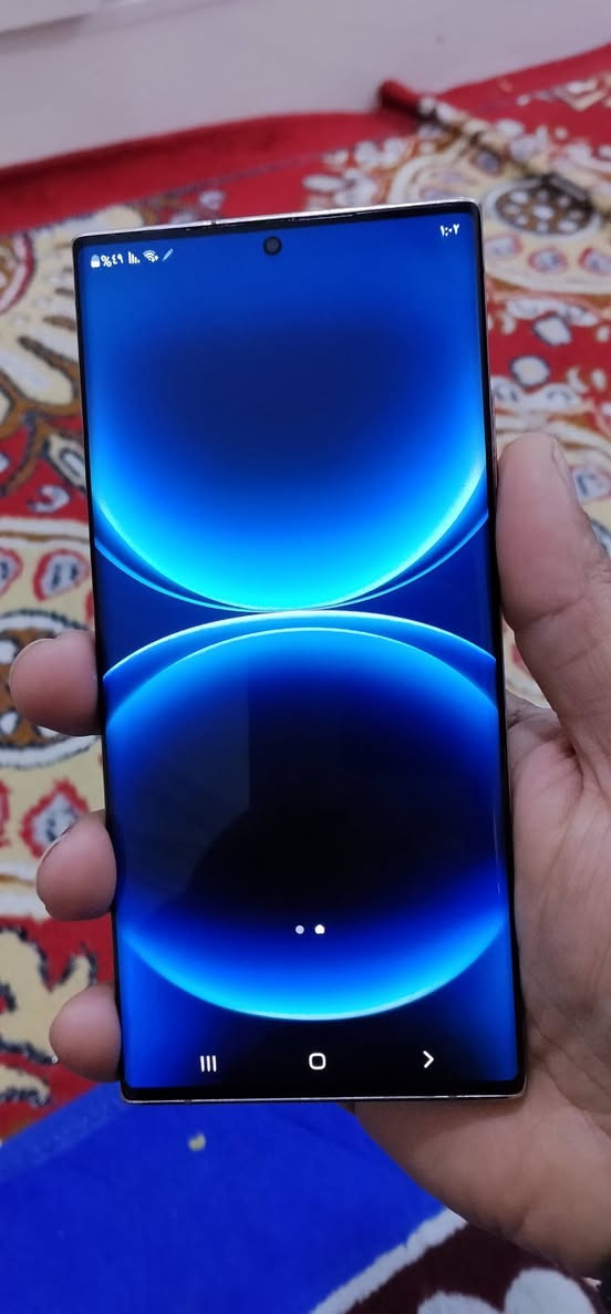 نوت ٢٠ الترا 
 شرق اوسط مكفول من الفتح 
 بدون ملحقات 
ذاكرة ٢٥٦
 فطر بلضهر وبلازمه زغير وبي خدوش بلشاشه 
 مكاني كربلا سعره ٢٧٥ قفل بدون عملة 
 للاستفسار ***********
