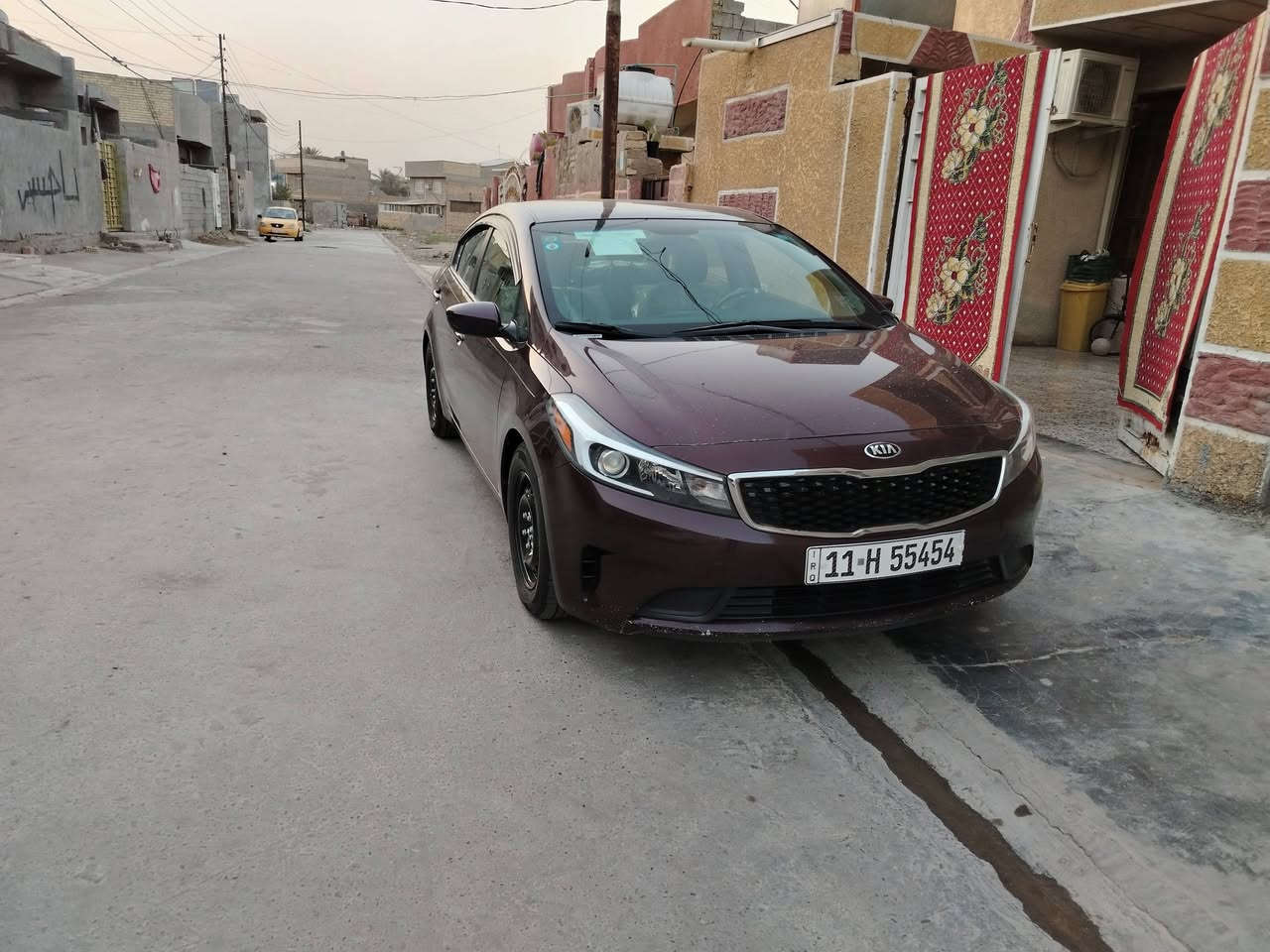 السلام عليكم للبيع كيا فورتي موديل 17 بدون حادث ليبل واحد بيها صبغ صفحة اليمن من امريكا كير عادي ماشيه 45 الف حقيقي ع وضع الشركه كفاله من كلشي جديدة كلش للأستفسار ***********
