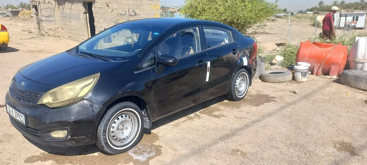 الجميع @ السلام عليك كيا ريو قادسية انكليزي موديل 2013 سيارة جاهزة كير مكينة حدادية تبريد تخم تاير كلة شرط السعر ب٦٨ وبيهة مجال قليل مكان السيارة ديوانية مالك ديوانية السيارة مكفولة من الضربة القوية بيهة مكانات صبغ للإستفسار اتصل ***********//*********** ابو جعفر
