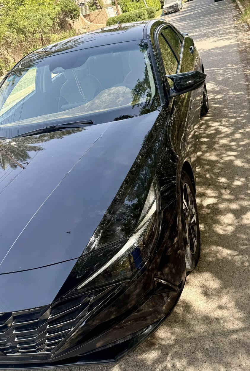 السلام عليكم للبيع او مراوس كورلا هايبرد / النترا موديل ٢٣ لمتد فول واحد على واحد  السياره معوقين بسمنه السياره حادثها موضح بالصوره بدون دواخل وبدون ايرباك فقط بنيد ونفسه معدل حتى بي شخوط بعده بي مال تصليح وبارد بالجاملغ جهة الصدر + الدوسه وبيها اثر تحميل كلش خفيف ممبين اله تنتبه عليه السياره مدوشمه ارضيه وكشنات السعر (١٤٠) مكاني بغداد حي الجهاد ***********
