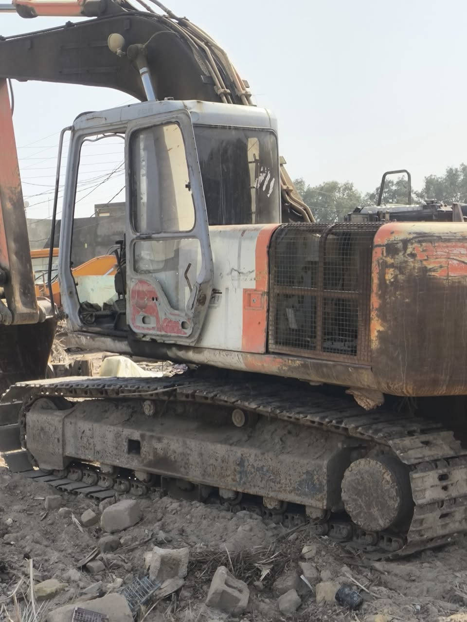 حفاره تو للبيع موديل 93 مكينه نضيفه  
السعر 130 ورقه  
***********
