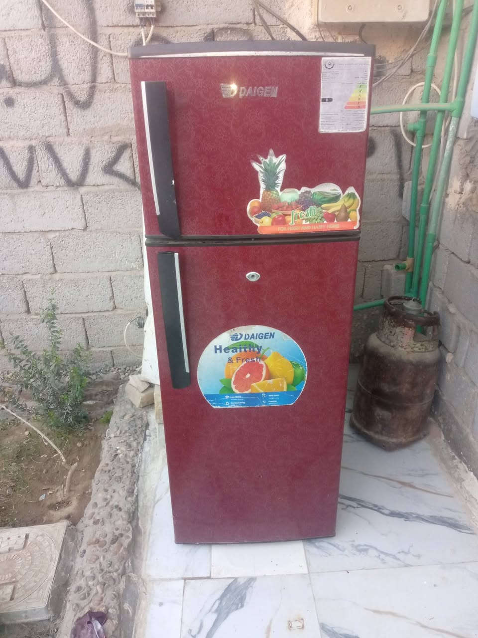 سلام عليكم ثلاجة البيع شرط تجميد ما مصلحة بلادية سعرة 85 الف مكاني بل نجف ***********
