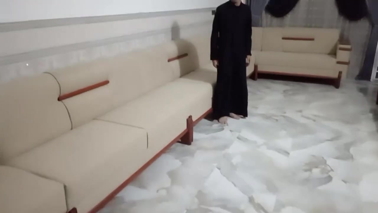 معمل ومعرض احمد عبد الكاضم السلطاني للأثاث المنزلي رقم الهاتف ***********
