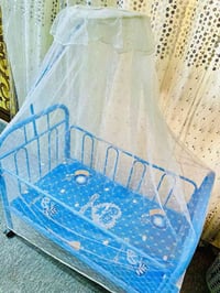 غراض للبيع مستخدمة جداً قليل عدا المقعد الجوزي جديد وغير مستخدم هزاز 2...