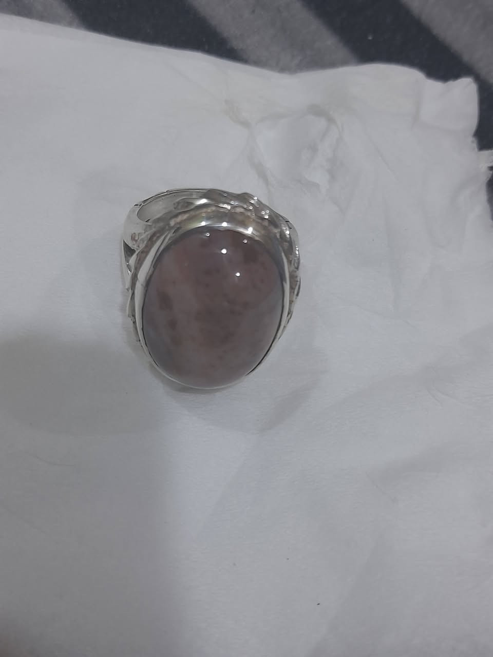 محبس قنداش الحجره ملاكط الصياغه فضه ثقيله القياس و٢١ المحبس ماملبوس هسه جبتا من الصايغ سعره قفل 50 الف الكل تعرف الفضه صاعده


**إذا كنت صاحب هذا الإعلان وتريد حذفه لأي سبب، رجاءا أرسل رسالة إلى الدعم الفني**